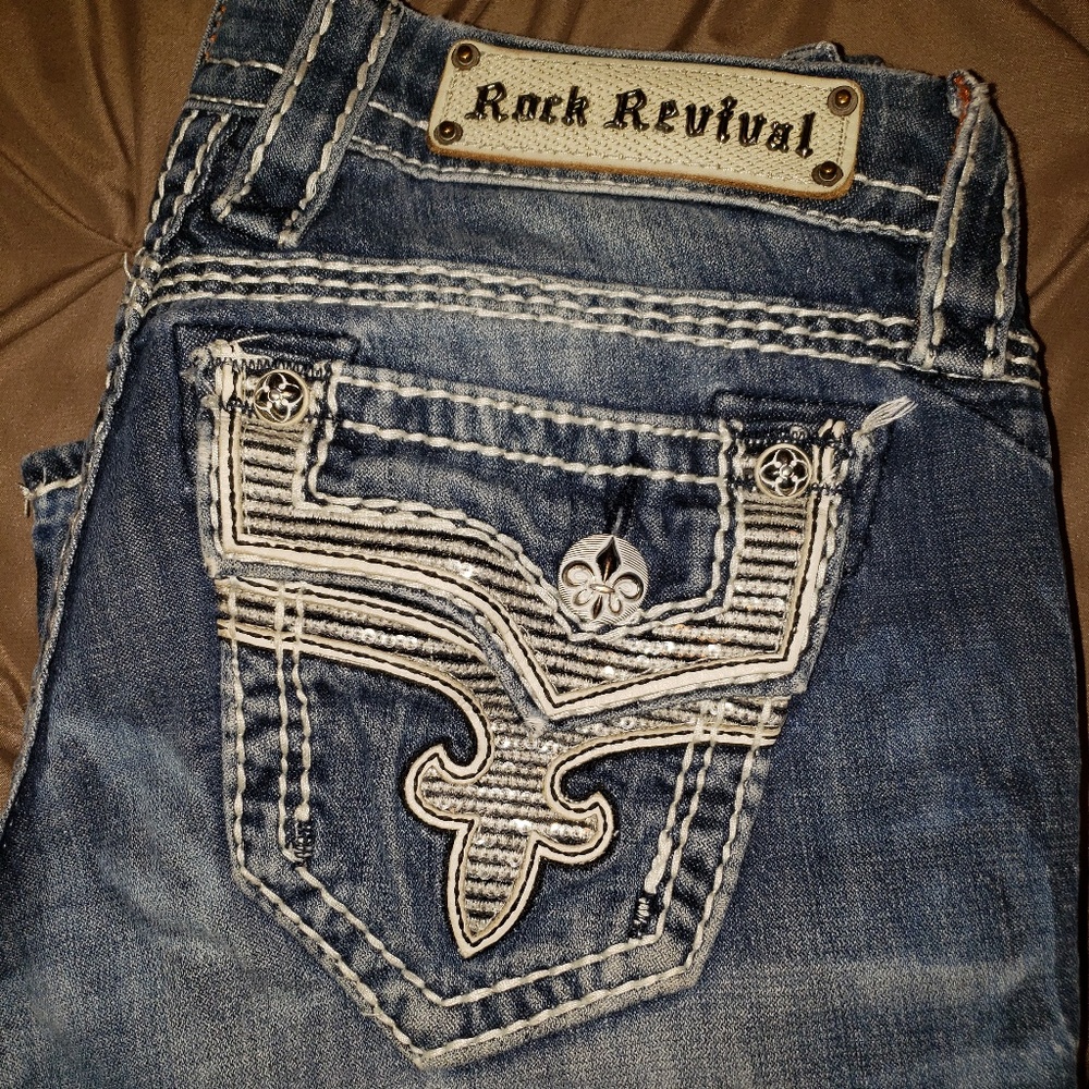 Rock revival size 24